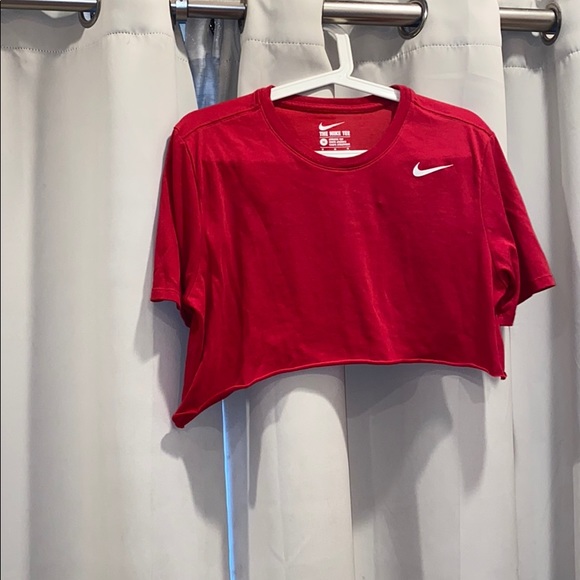 Nike Tops - Cropped Nike T-shirt